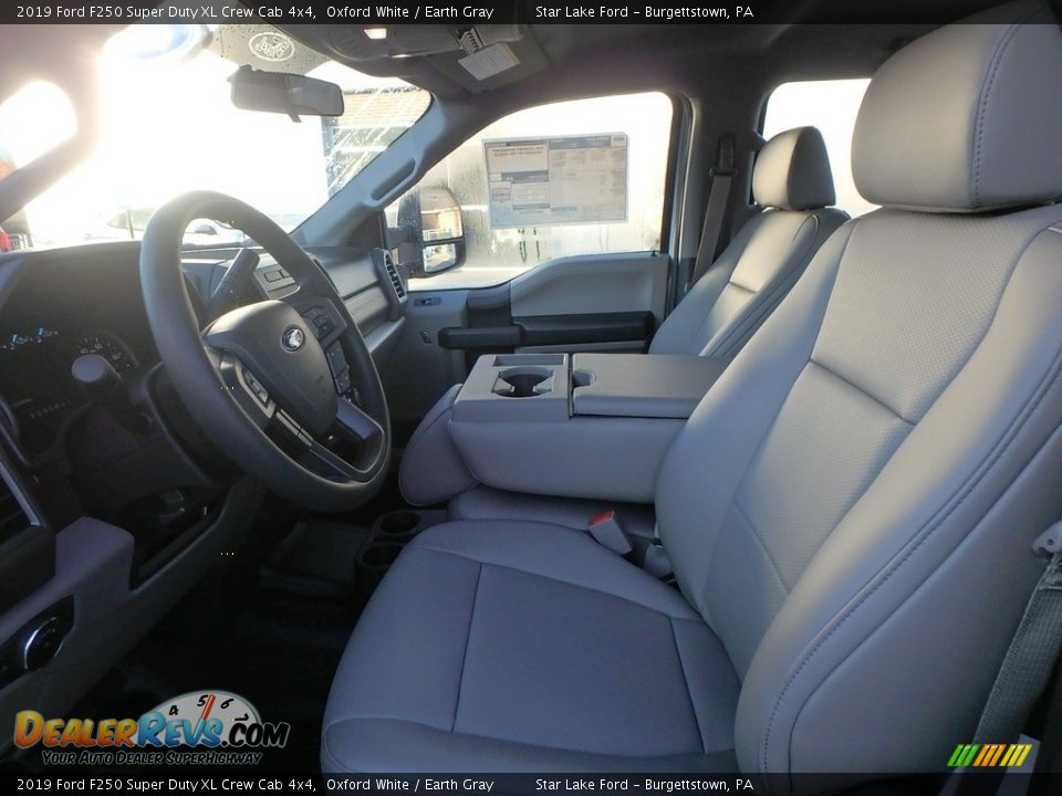 2019 Ford F250 Super Duty XL Crew Cab 4x4 Oxford White / Earth Gray Photo #11