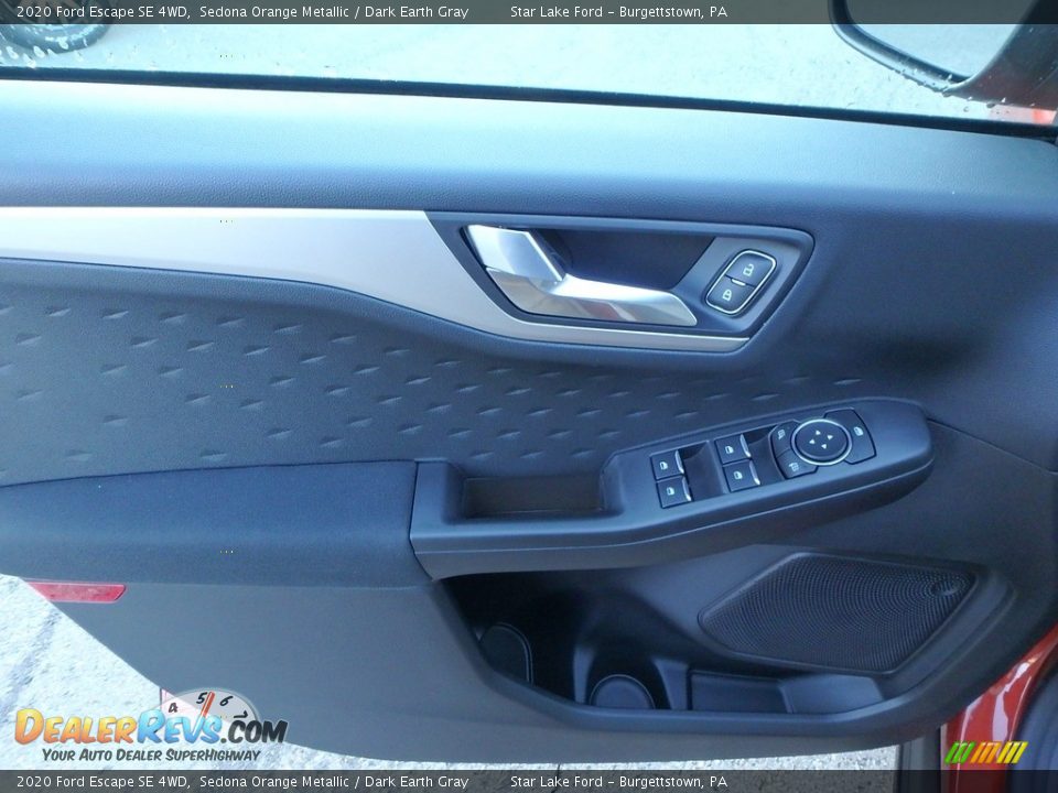 Door Panel of 2020 Ford Escape SE 4WD Photo #15