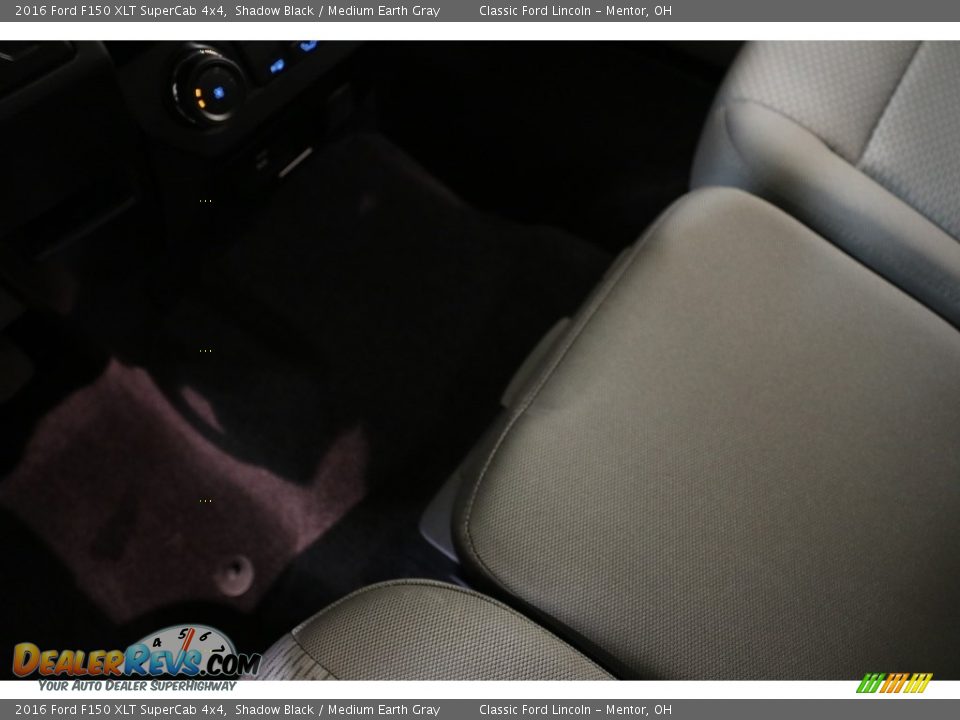 2016 Ford F150 XLT SuperCab 4x4 Shadow Black / Medium Earth Gray Photo #14