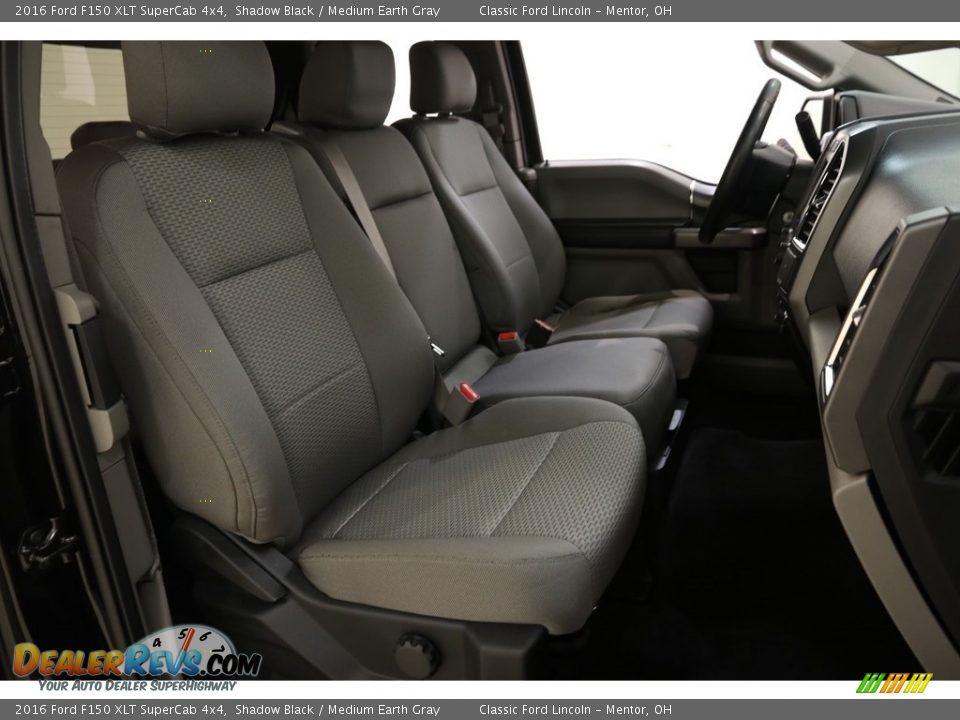 2016 Ford F150 XLT SuperCab 4x4 Shadow Black / Medium Earth Gray Photo #16