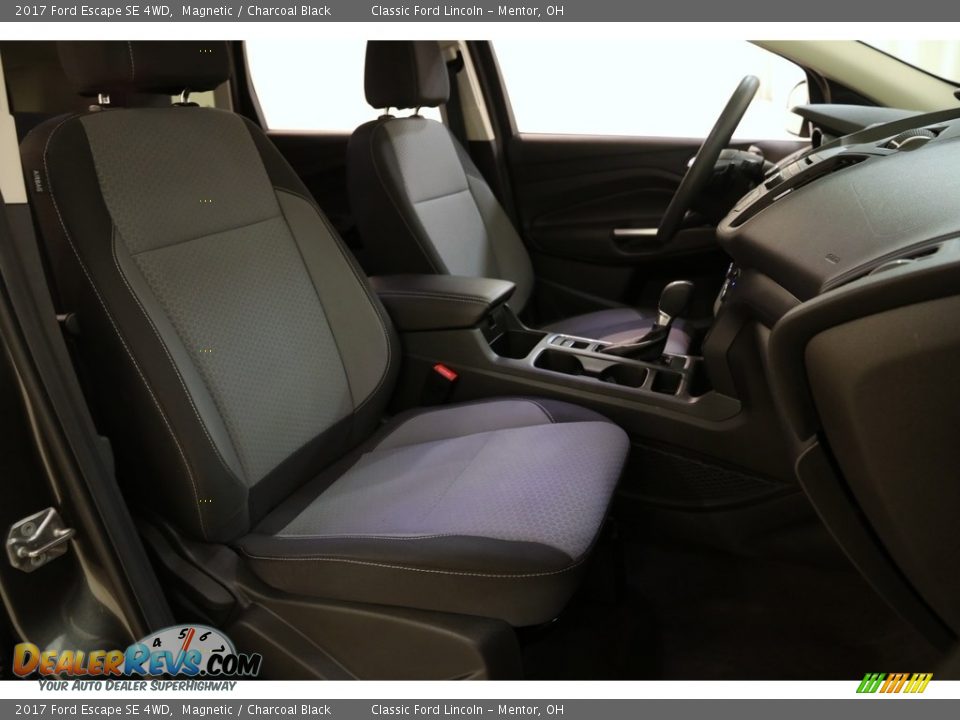 2017 Ford Escape SE 4WD Magnetic / Charcoal Black Photo #14