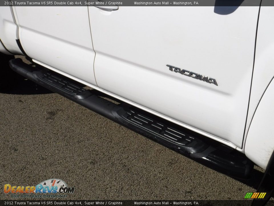 2012 Toyota Tacoma V6 SR5 Double Cab 4x4 Super White / Graphite Photo #5