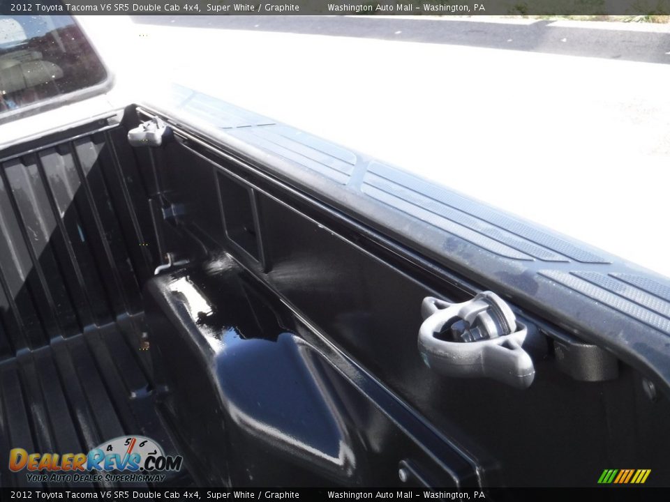 2012 Toyota Tacoma V6 SR5 Double Cab 4x4 Super White / Graphite Photo #12