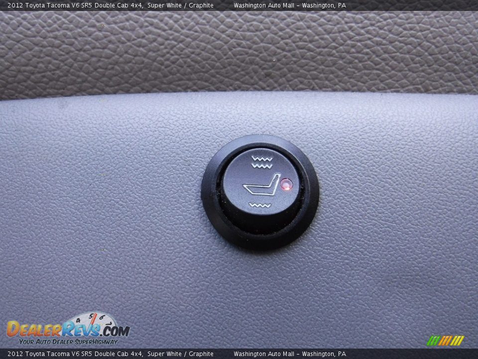 2012 Toyota Tacoma V6 SR5 Double Cab 4x4 Super White / Graphite Photo #16