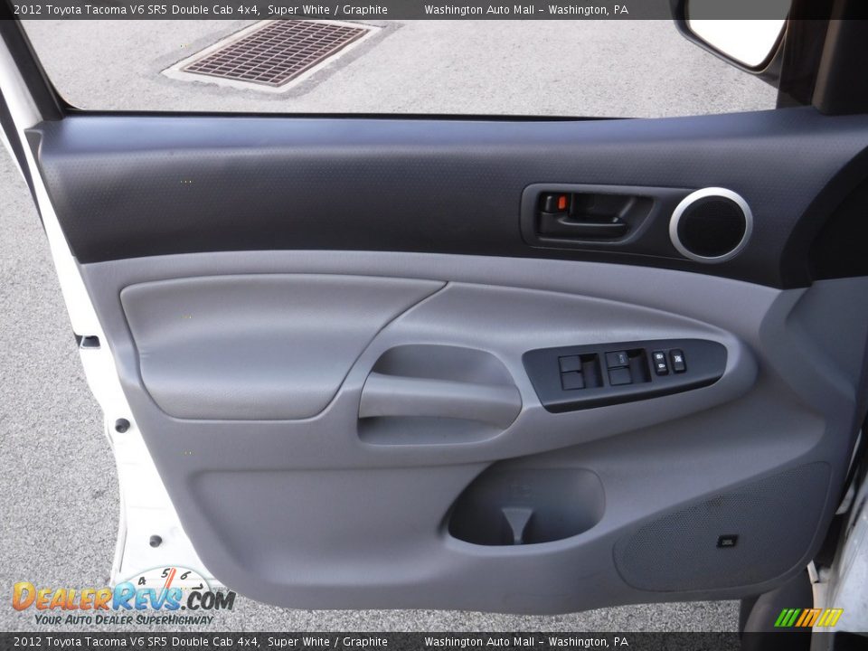 2012 Toyota Tacoma V6 SR5 Double Cab 4x4 Super White / Graphite Photo #18