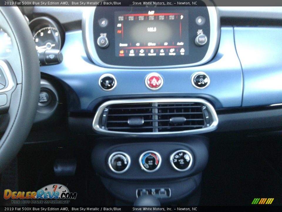 Controls of 2019 Fiat 500X Blue Sky Edition AWD Photo #20