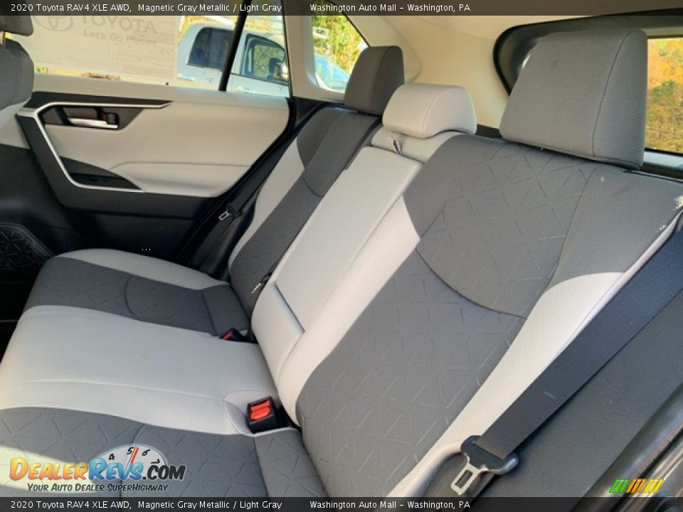 2020 Toyota RAV4 XLE AWD Magnetic Gray Metallic / Light Gray Photo #6