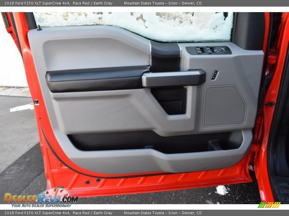 2018 Ford F150 XLT SuperCrew 4x4 Race Red / Earth Gray Photo #24
