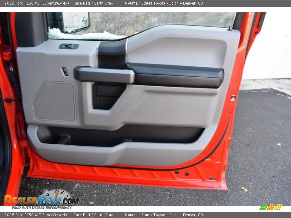 2018 Ford F150 XLT SuperCrew 4x4 Race Red / Earth Gray Photo #25