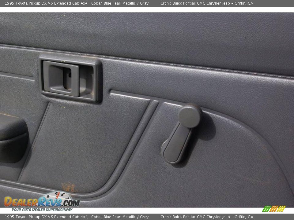 1995 Toyota Pickup DX V6 Extended Cab 4x4 Cobalt Blue Pearl Metallic / Gray Photo #17