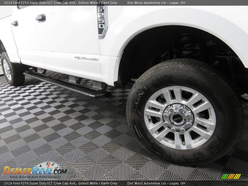 2019 Ford F250 Super Duty XLT Crew Cab 4x4 Oxford White / Earth Gray Photo #4