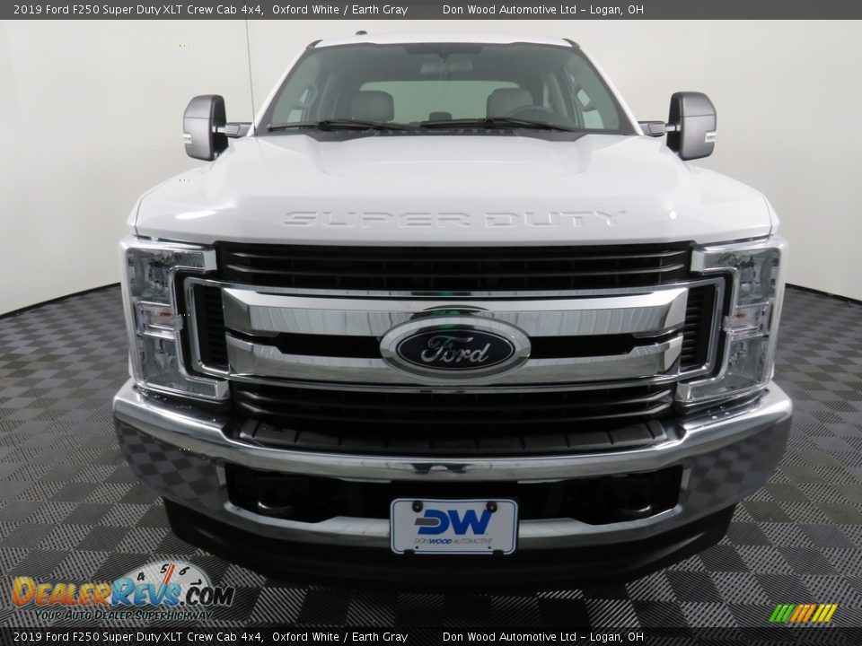 2019 Ford F250 Super Duty XLT Crew Cab 4x4 Oxford White / Earth Gray Photo #5