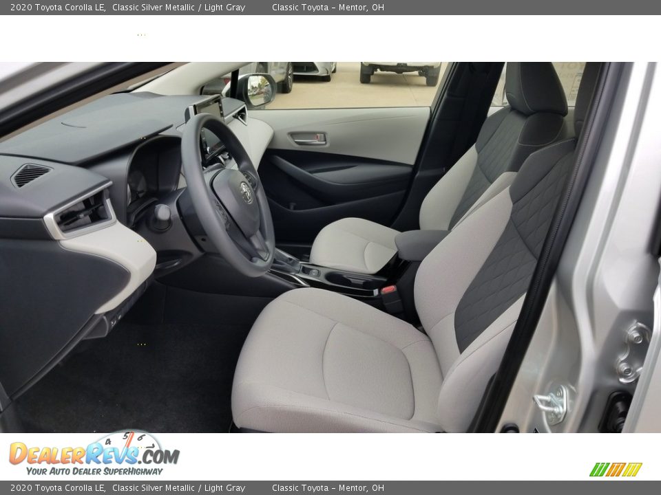 2020 Toyota Corolla LE Classic Silver Metallic / Light Gray Photo #2