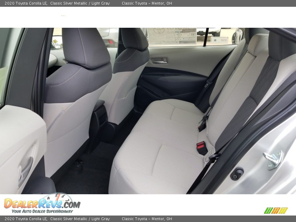 2020 Toyota Corolla LE Classic Silver Metallic / Light Gray Photo #3