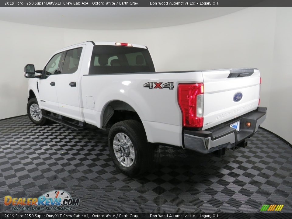 2019 Ford F250 Super Duty XLT Crew Cab 4x4 Oxford White / Earth Gray Photo #11