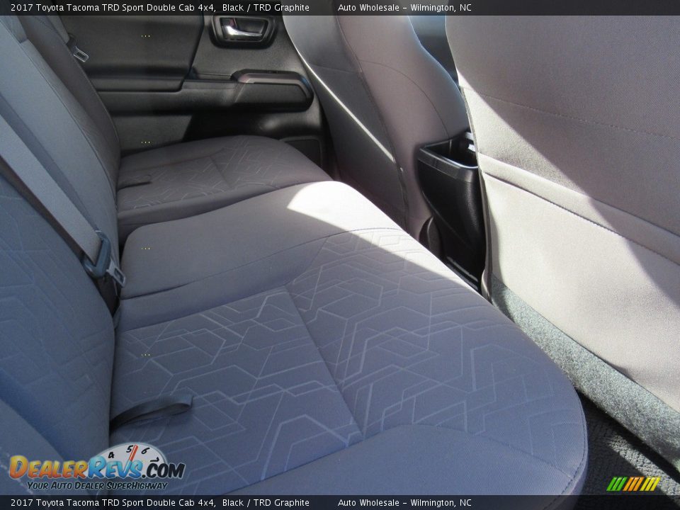 2017 Toyota Tacoma TRD Sport Double Cab 4x4 Black / TRD Graphite Photo #12