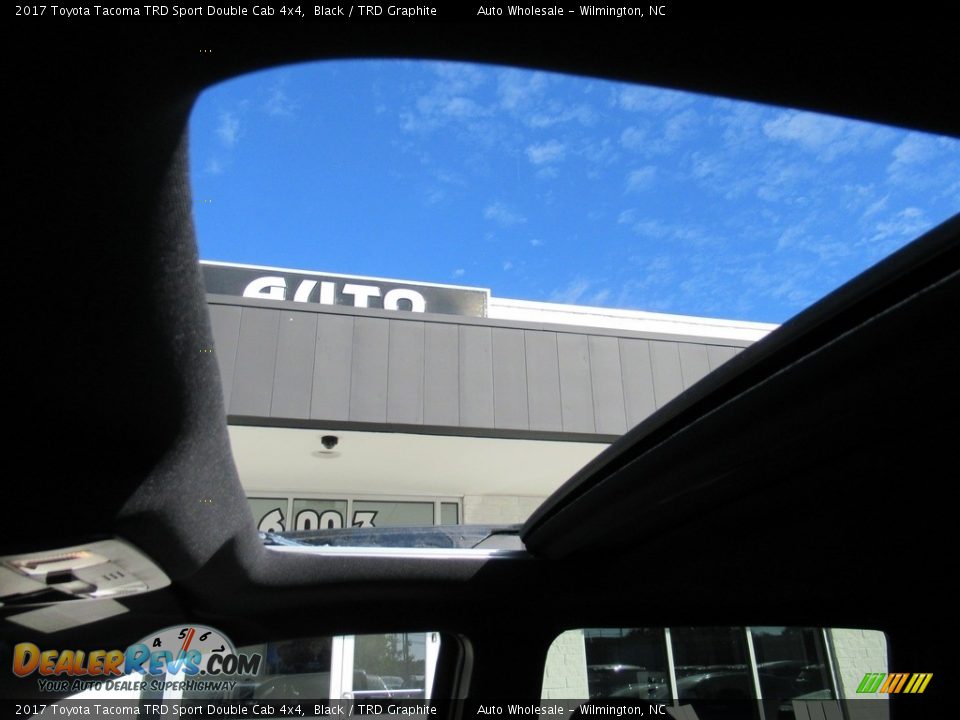 2017 Toyota Tacoma TRD Sport Double Cab 4x4 Black / TRD Graphite Photo #13