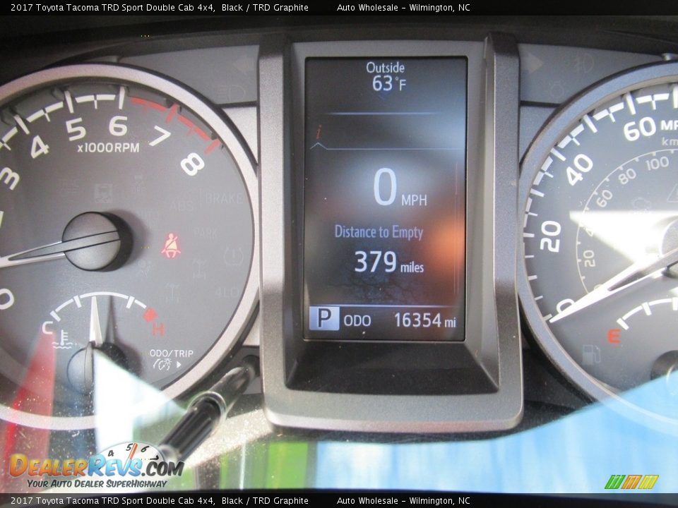 2017 Toyota Tacoma TRD Sport Double Cab 4x4 Black / TRD Graphite Photo #15