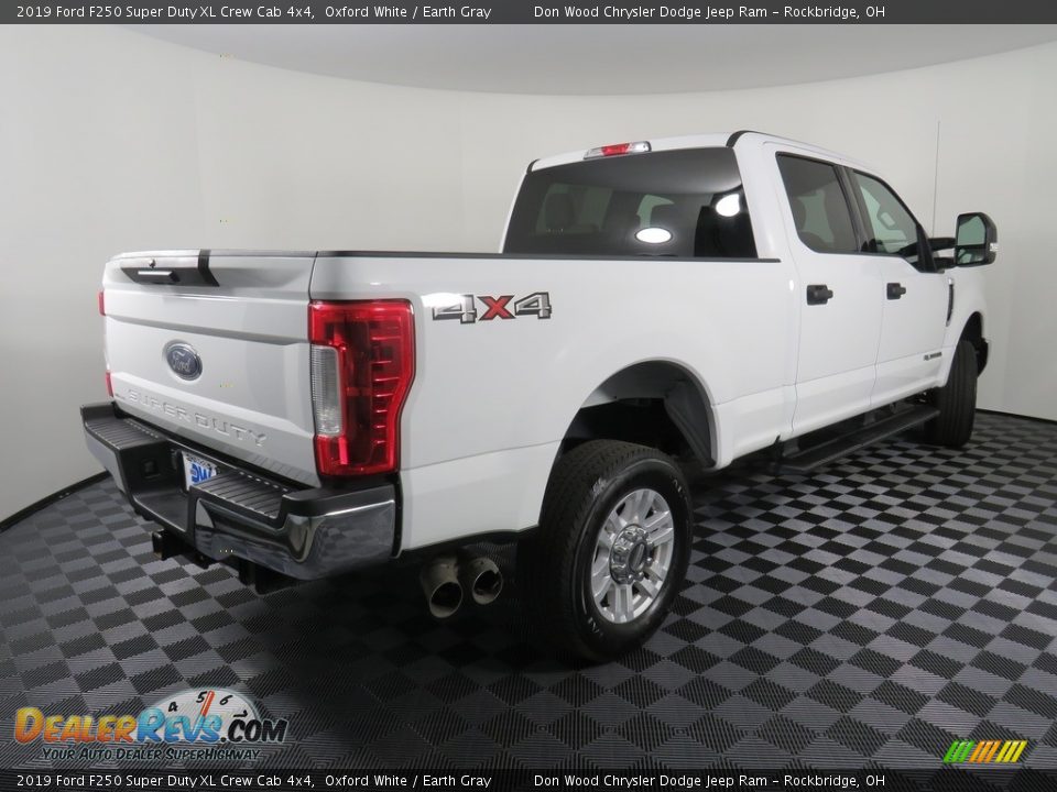 2019 Ford F250 Super Duty XL Crew Cab 4x4 Oxford White / Earth Gray Photo #14