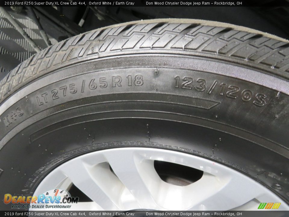 2019 Ford F250 Super Duty XL Crew Cab 4x4 Oxford White / Earth Gray Photo #16