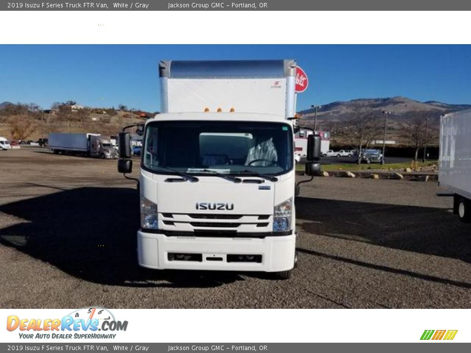 2019 Isuzu F Series Truck FTR Van White / Gray Photo #4