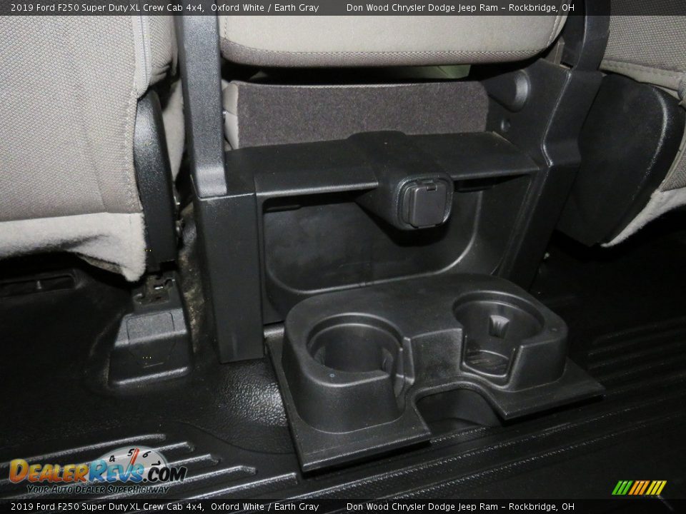 2019 Ford F250 Super Duty XL Crew Cab 4x4 Oxford White / Earth Gray Photo #25