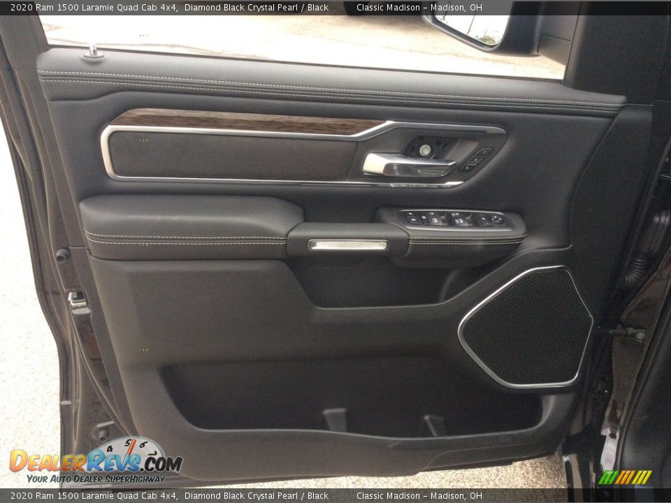 2020 Ram 1500 Laramie Quad Cab 4x4 Diamond Black Crystal Pearl / Black Photo #11