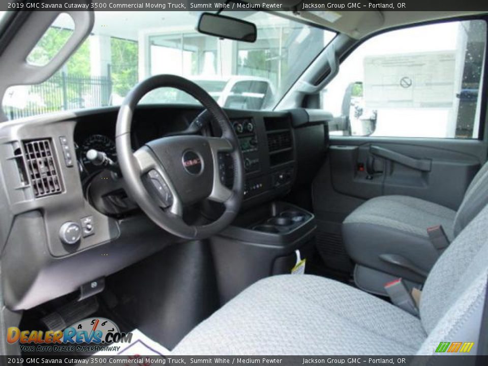 2019 GMC Savana Cutaway 3500 Commercial Moving Truck Summit White / Medium Pewter Photo #3