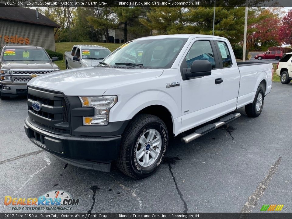 2017 Ford F150 XL SuperCab Oxford White / Earth Gray Photo #2