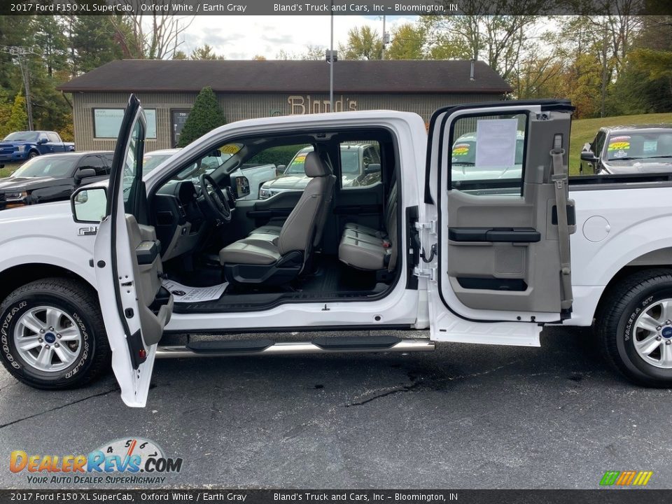 2017 Ford F150 XL SuperCab Oxford White / Earth Gray Photo #11