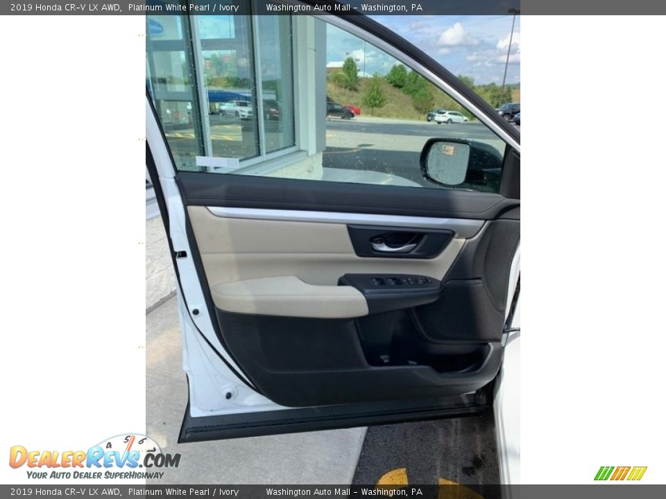 2019 Honda CR-V LX AWD Platinum White Pearl / Ivory Photo #10