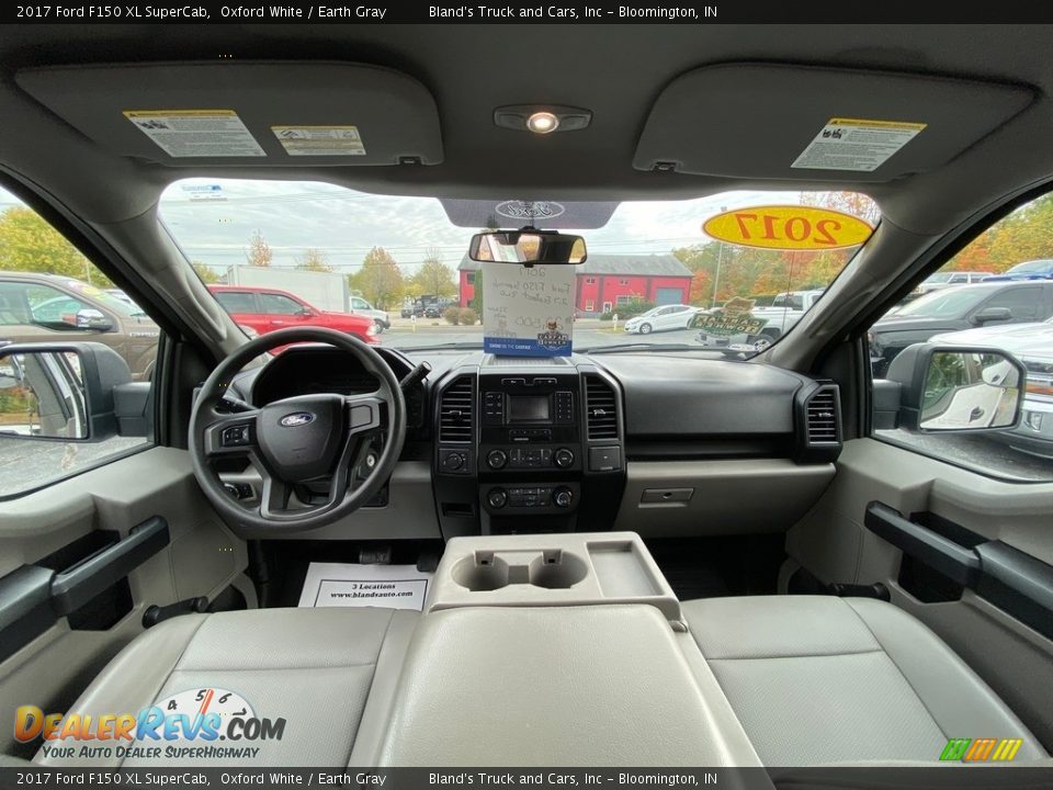 2017 Ford F150 XL SuperCab Oxford White / Earth Gray Photo #12