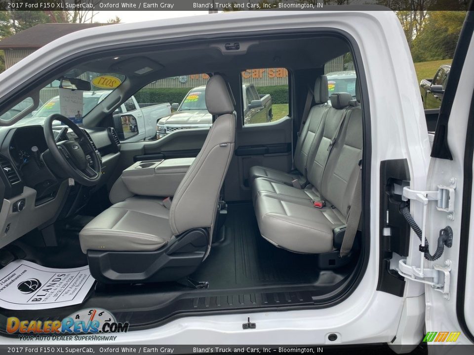 2017 Ford F150 XL SuperCab Oxford White / Earth Gray Photo #23