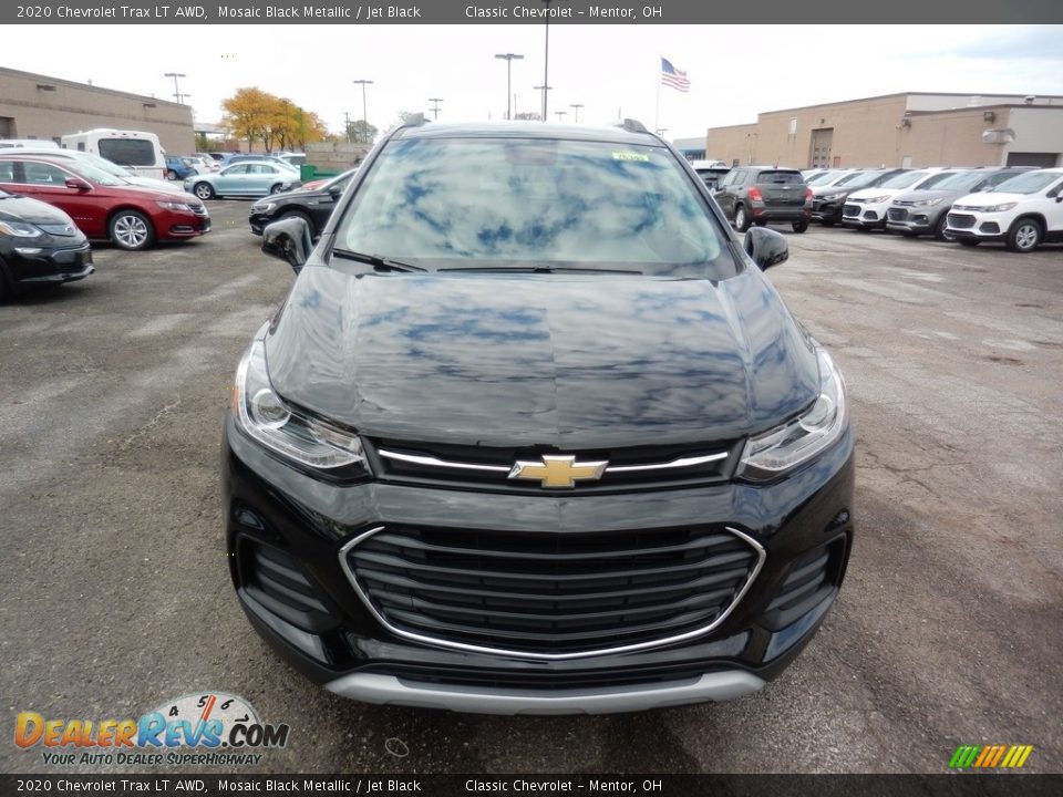 2020 Chevrolet Trax LT AWD Mosaic Black Metallic / Jet Black Photo #2