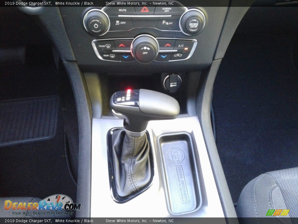 2019 Dodge Charger SXT White Knuckle / Black Photo #26