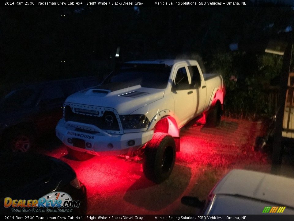 2014 Ram 2500 Tradesman Crew Cab 4x4 Bright White / Black/Diesel Gray Photo #12