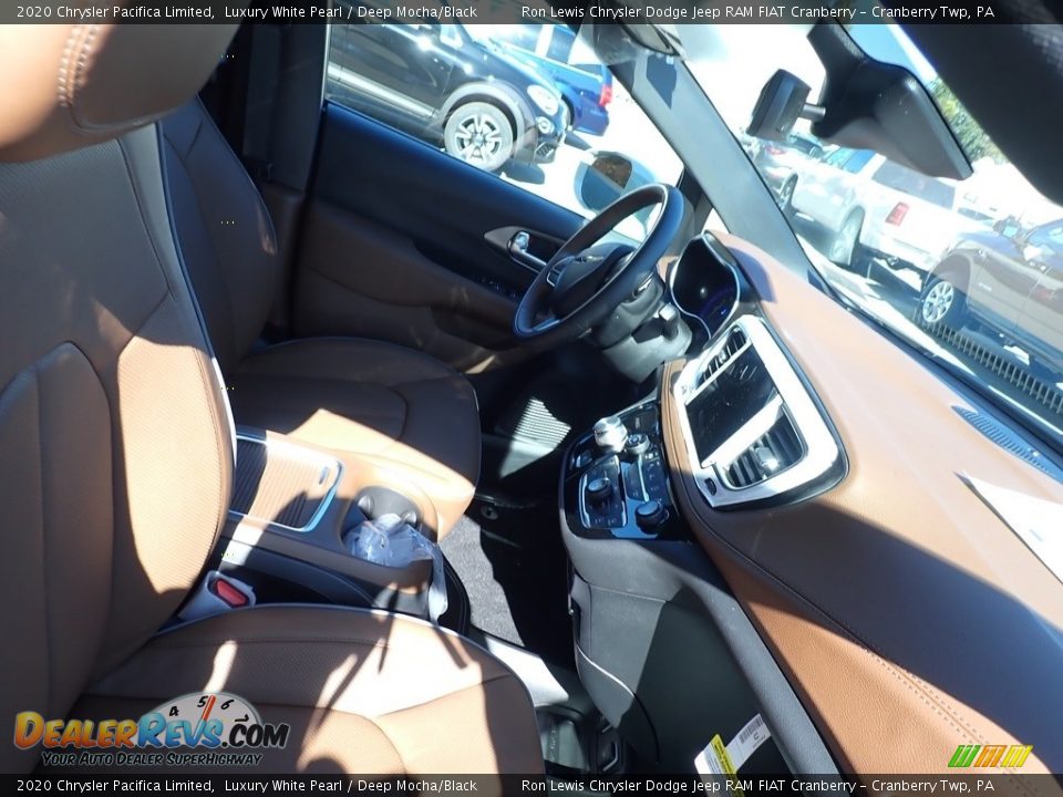 2020 Chrysler Pacifica Limited Luxury White Pearl / Deep Mocha/Black Photo #10