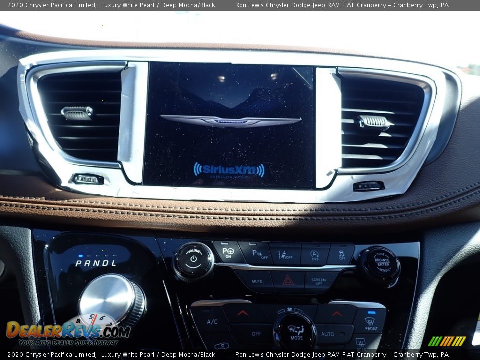 2020 Chrysler Pacifica Limited Luxury White Pearl / Deep Mocha/Black Photo #15