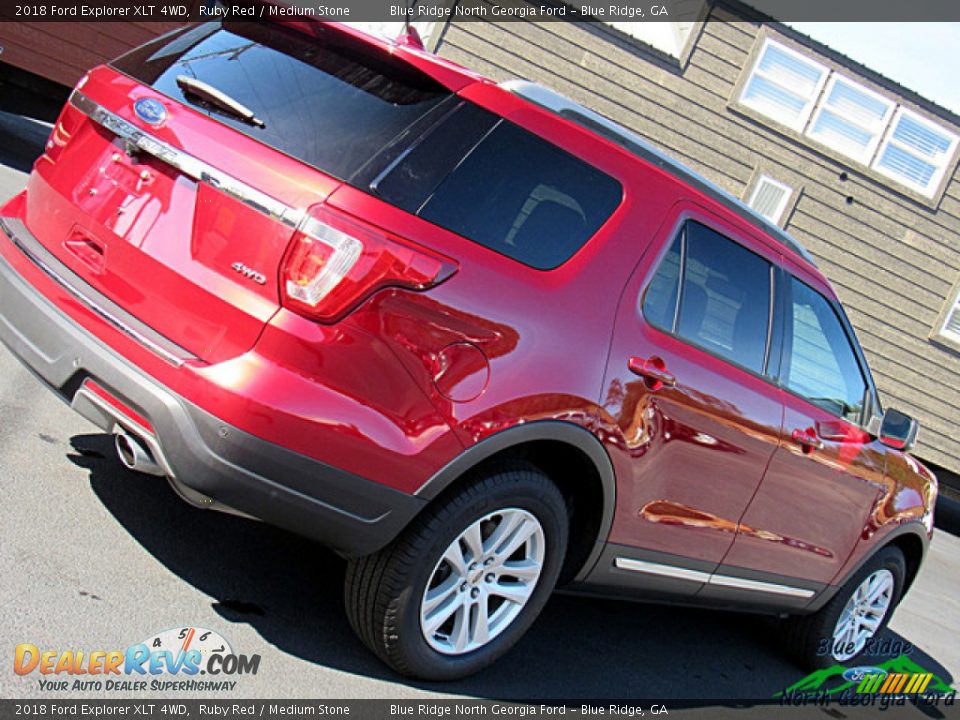 2018 Ford Explorer XLT 4WD Ruby Red / Medium Stone Photo #33