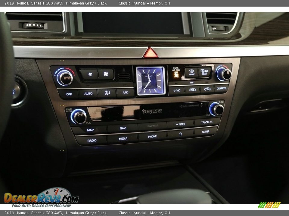 Controls of 2019 Hyundai Genesis G80 AWD Photo #16