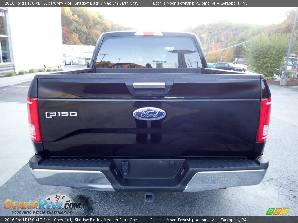 2016 Ford F150 XLT SuperCrew 4x4 Shadow Black / Medium Earth Gray Photo #3