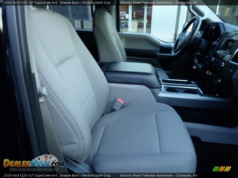 2016 Ford F150 XLT SuperCrew 4x4 Shadow Black / Medium Earth Gray Photo #10
