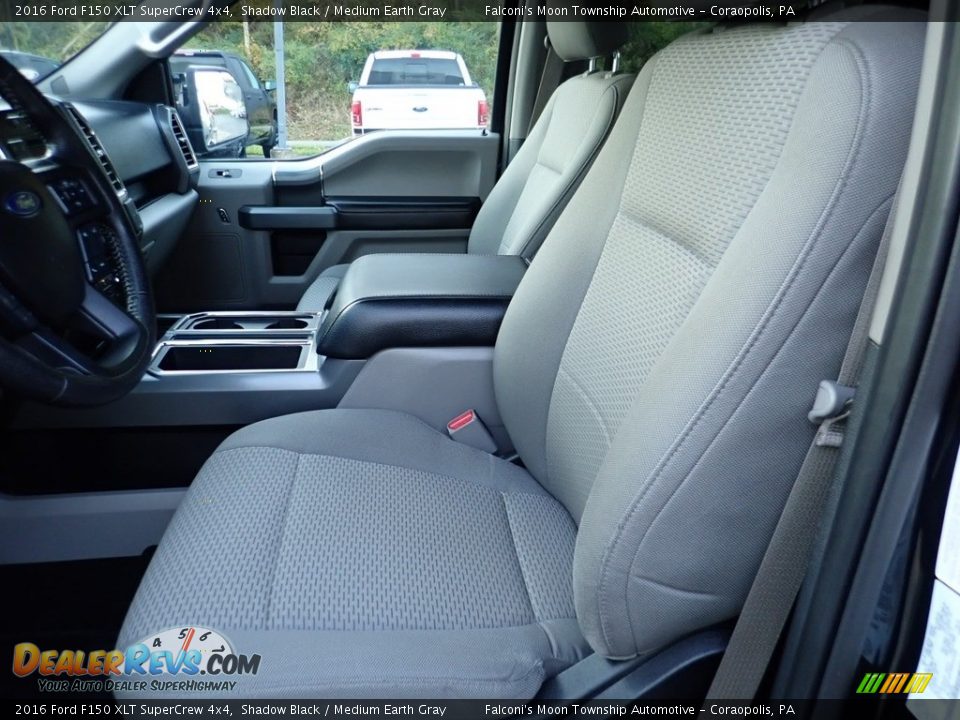 2016 Ford F150 XLT SuperCrew 4x4 Shadow Black / Medium Earth Gray Photo #16