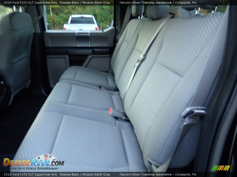 2016 Ford F150 XLT SuperCrew 4x4 Shadow Black / Medium Earth Gray Photo #17