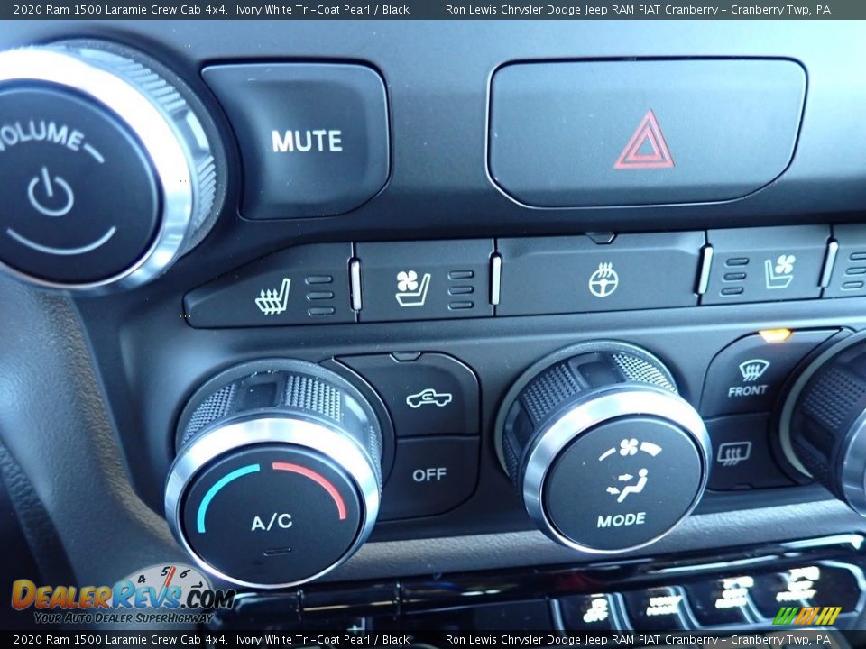 2020 Ram 1500 Laramie Crew Cab 4x4 Ivory White Tri-Coat Pearl / Black Photo #20