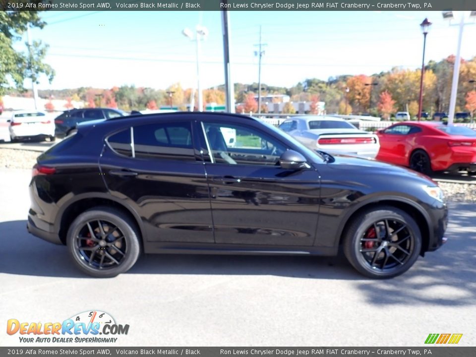 2019 Alfa Romeo Stelvio Sport AWD Volcano Black Metallic / Black Photo #9