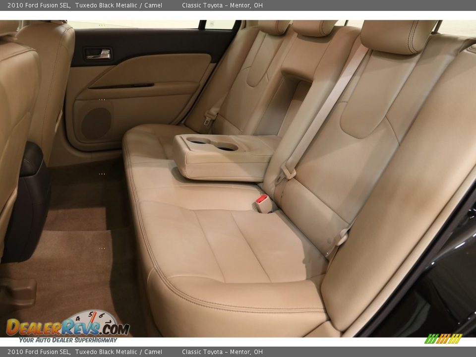 2010 Ford Fusion SEL Tuxedo Black Metallic / Camel Photo #18