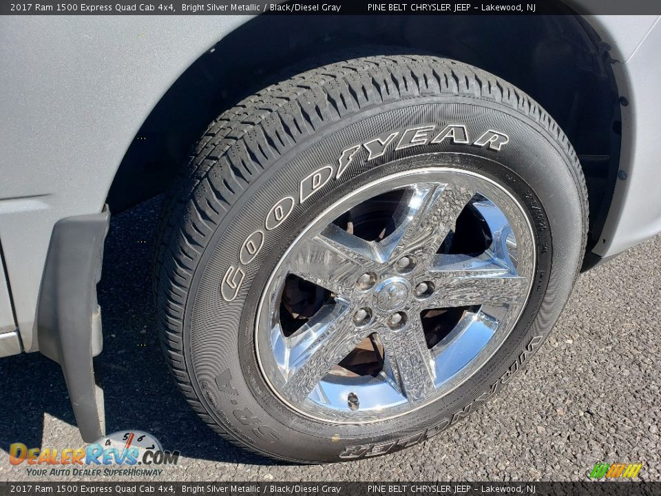 2017 Ram 1500 Express Quad Cab 4x4 Bright Silver Metallic / Black/Diesel Gray Photo #8