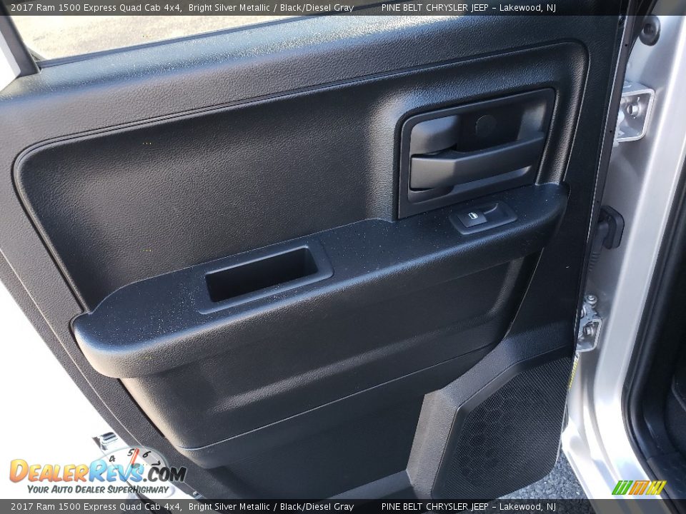 2017 Ram 1500 Express Quad Cab 4x4 Bright Silver Metallic / Black/Diesel Gray Photo #19