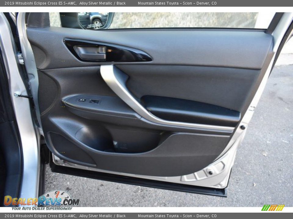 Door Panel of 2019 Mitsubishi Eclipse Cross ES S-AWC Photo #25